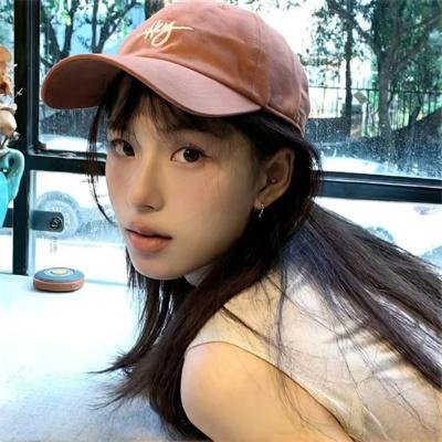 飘动的红丝带